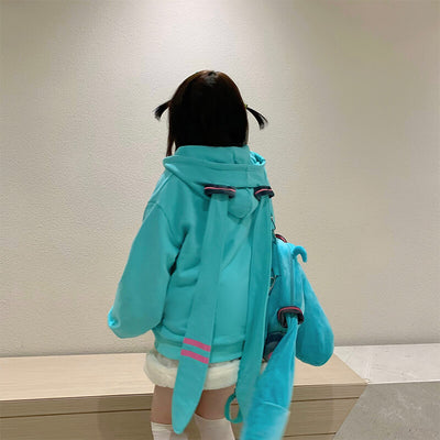 backside-display-of-turquoise-twintails-hat-coat