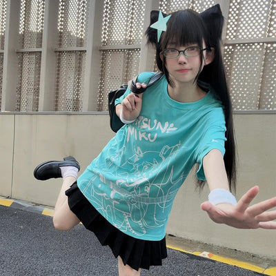 A-Kawaii-Girl-Wearing-Hatsune-Miku-Harajuku-Short-T-Shirt