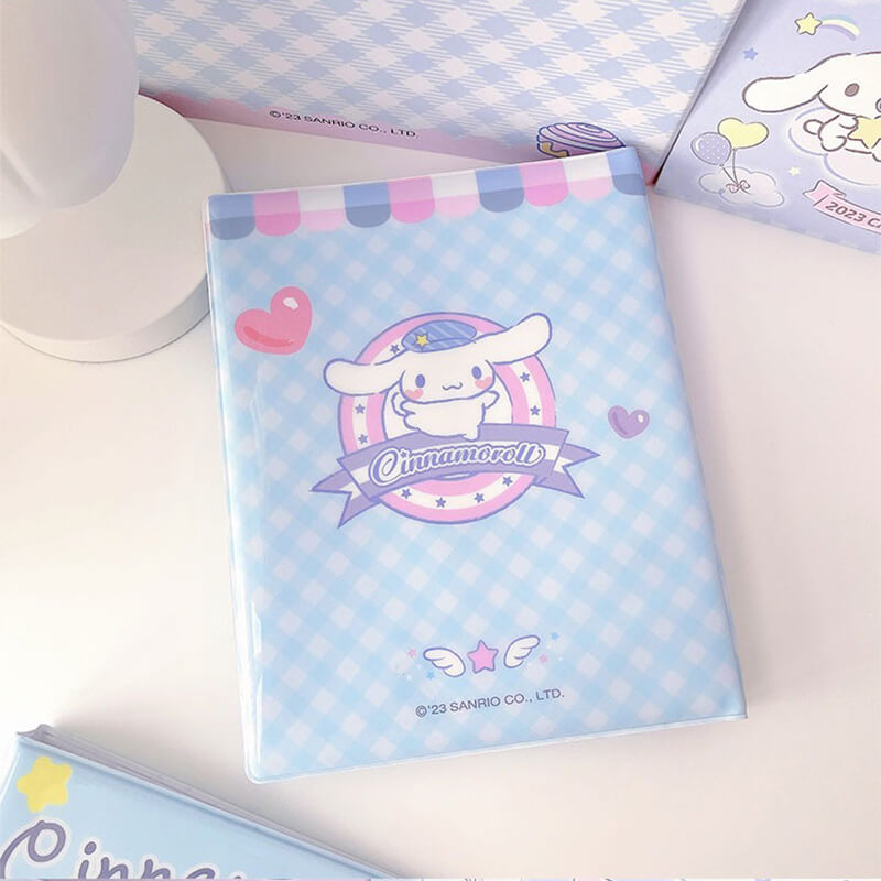 Backside-Show-Of-The-Cinnamoll-Collect-Book