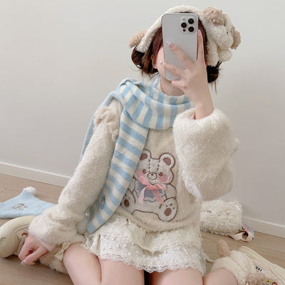 Bear-Sweater-Paired-With-Lace-Mini-Skirt-And-Blun-White-Striped-Scarf