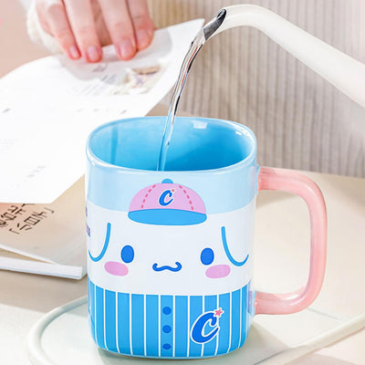 Happy-Hydration-With-Cinnamoroll-Illustration-Square-Water-Cup