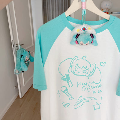 Hatsune-Miku-Graphic-Reglan-Short-Sleeve-T-Shirt-With-Miku-Plushie-Pendant-and-Miku-Plushie-Bag