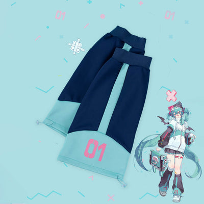 Hatsune-Miku-Matching-Leg-Warmers