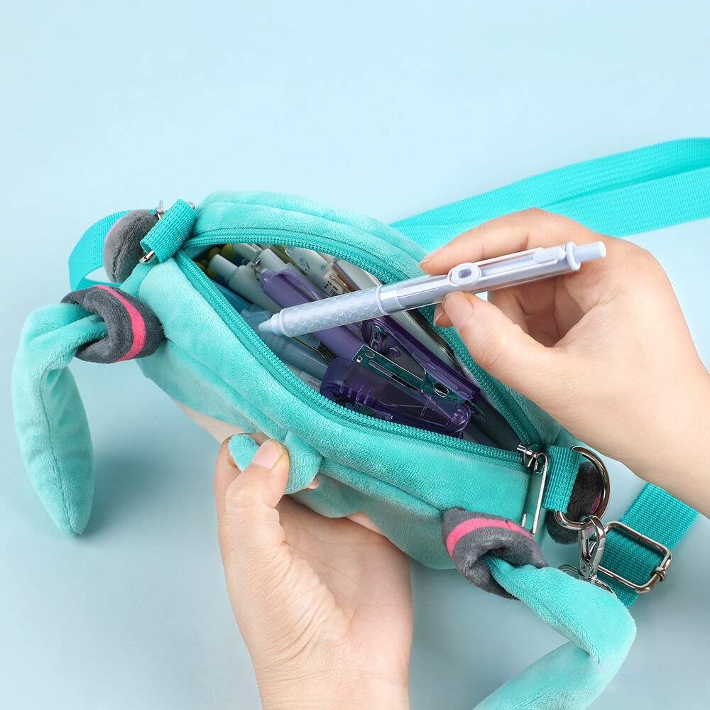 Hatsune-Miku-Plush-Ita-Pensil-Case-with-Large-Capacity