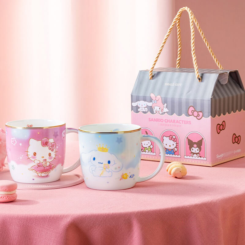 Hello-Kitty-And-Cinnamoroll-Mugs-With-Rope-Handle-Sanrio-Themed-Gift-Bag-Packaging