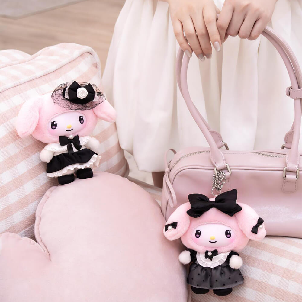 My-Melody-In-Jirai-Kei-Sisters-Outfit-Plush-Doll-Hanging-On-Pink-Handbag