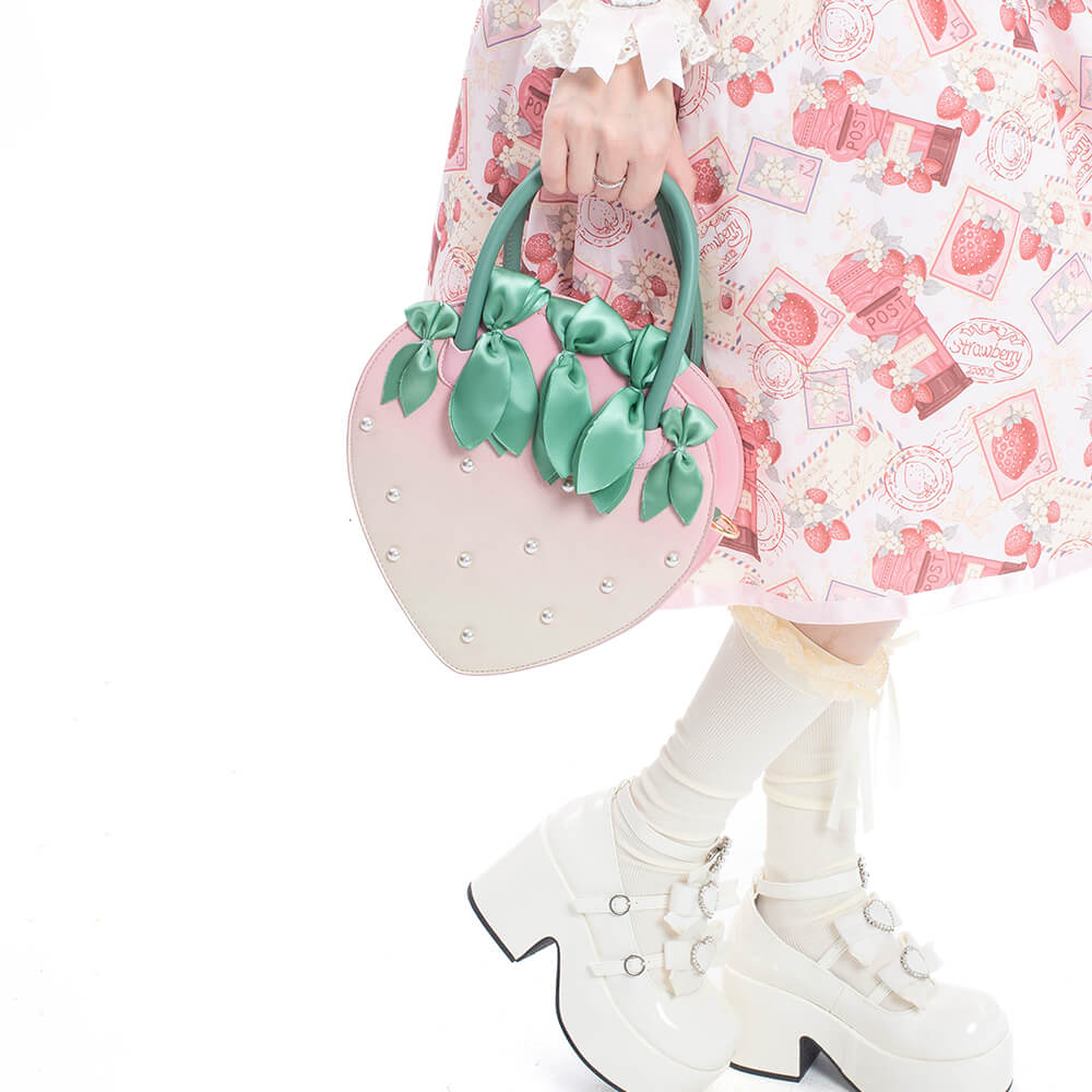 Pink-Gradient-Strawberry-Shaped-Lolita-Handheld-Bag