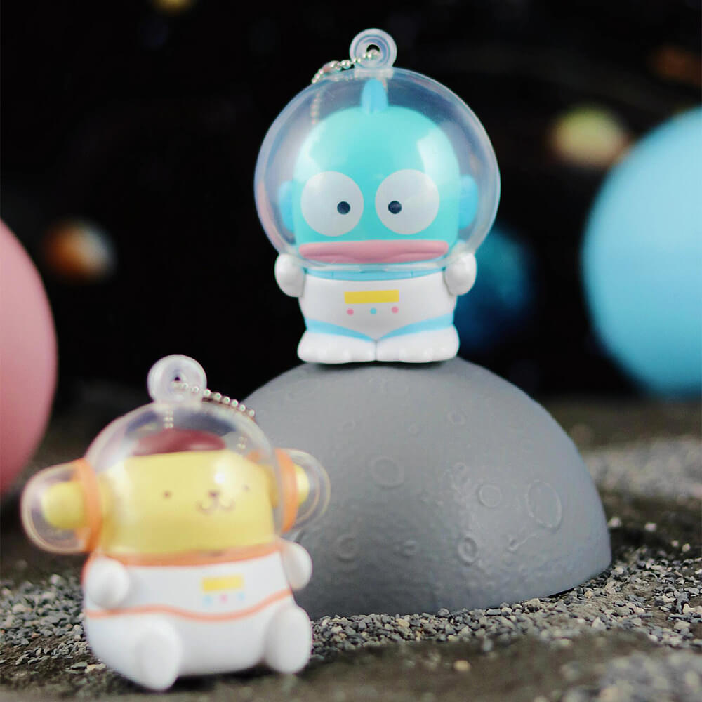 Sanrio-Character-Candy-Planet-Series-Hangyodon-And-Pompompurin-Astronaut-Magnetic-Figurine-With-Ballchain