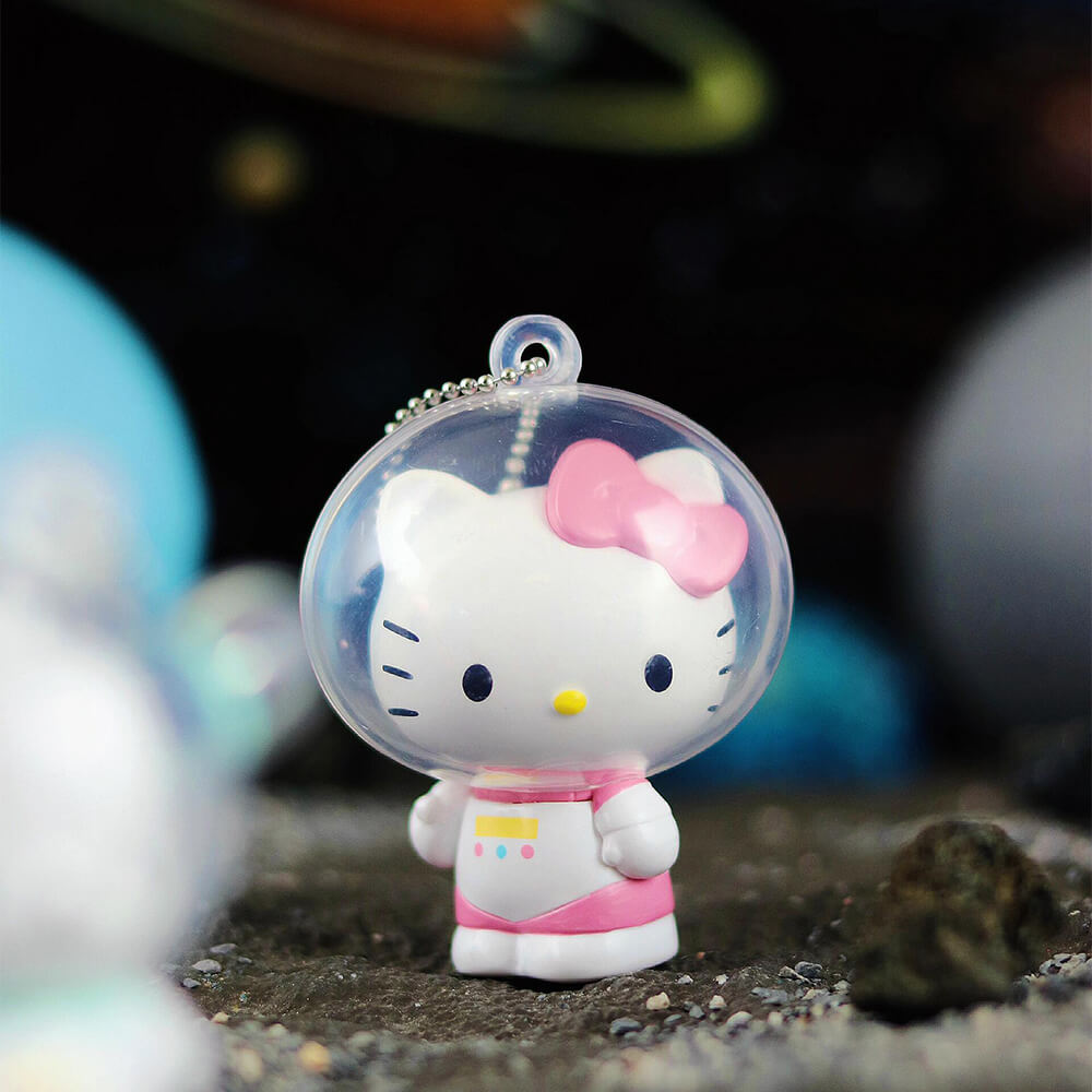 Sanrio-Character-Candy-Planet-Series-Hello-Kitty-Astronaut-Magnetic-Figurine-With-Ballchain