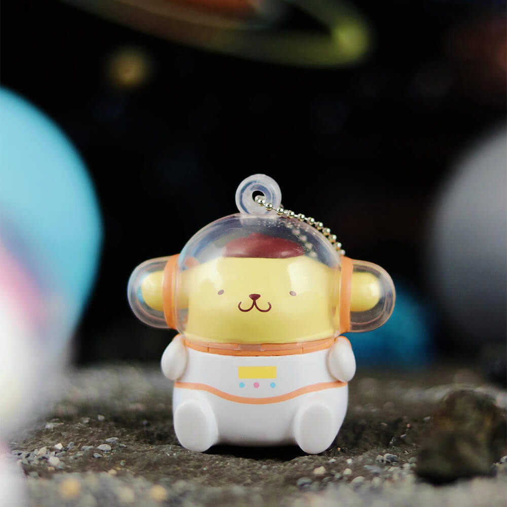 Sanrio-Character-Candy-Planet-Series-Pompompurin-Astronaut-Magnetic-Figurine-With-Ballchain