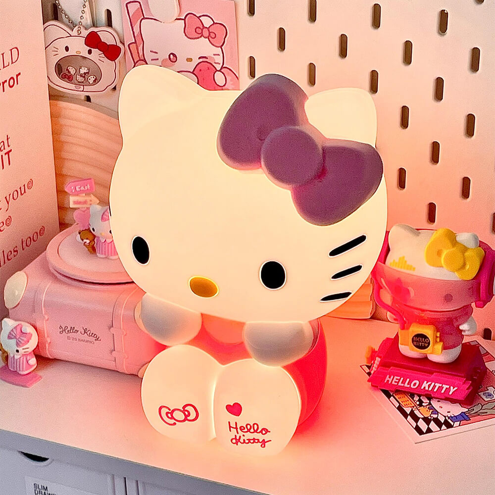 Sanrio-Licese-Sitting-Hello-Kitty-Pose-Kawaii-Desk-Setup