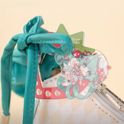 With-Hatsune-Miku-Carabine