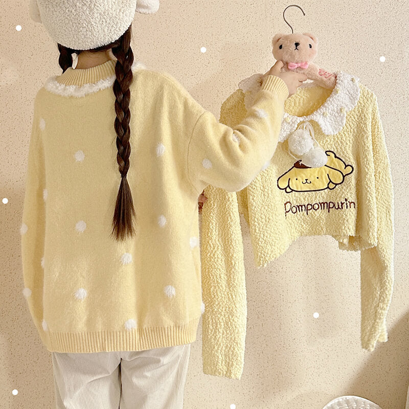backside-display-of-the-Pompompurin-Heart-Knit-Sweater