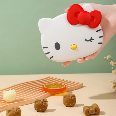 die-cut-hello-kitty-face-silicone-ice-cube-tray