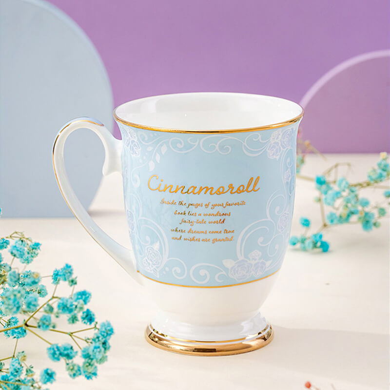 gold-tone-cinnamoroll-letters