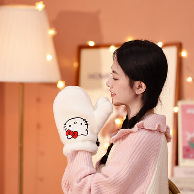 hello-kitty-fluffy-white-mittens-wearing-display-by-pretty-girl