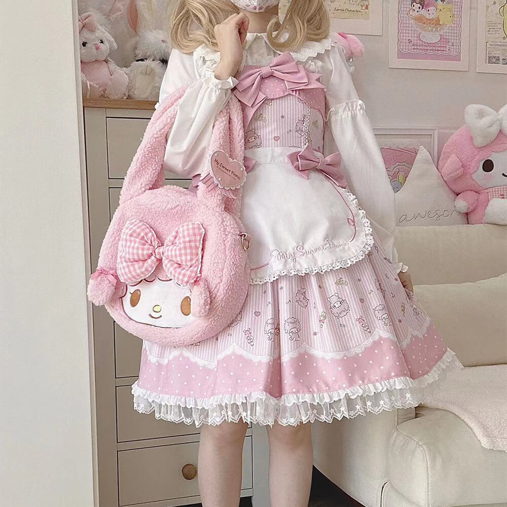 pink-lolita-outfit-completed-with-my-sweet-piano-face-bag
