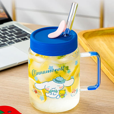 sanrio-license-cinnamoroll-glass-cup-with-lid-and-straw-holding-lemonade-fruit-drink