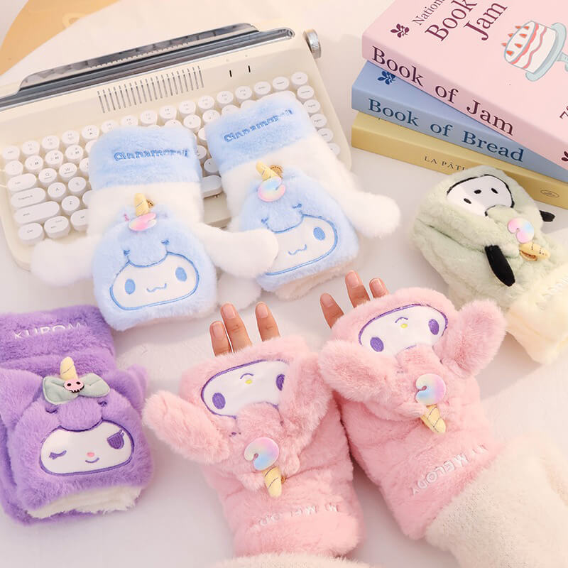 warm-fleece-lined-gloves-featuring-your-favorite-sanrio-character