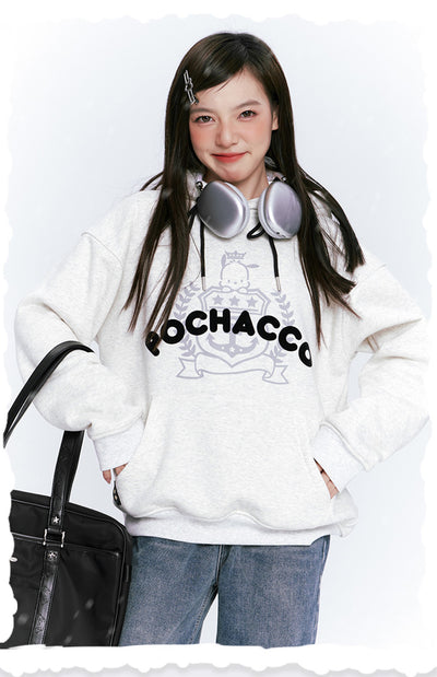 Japanese-girl-fashion-preppy-look-styled-by-pochacco-letters-grey-hoodie-and-jeans