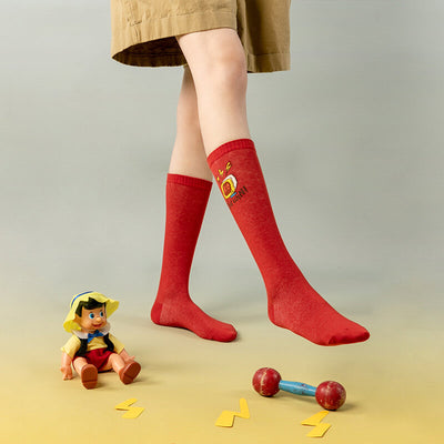 KO-you-win-red-socks-model-show