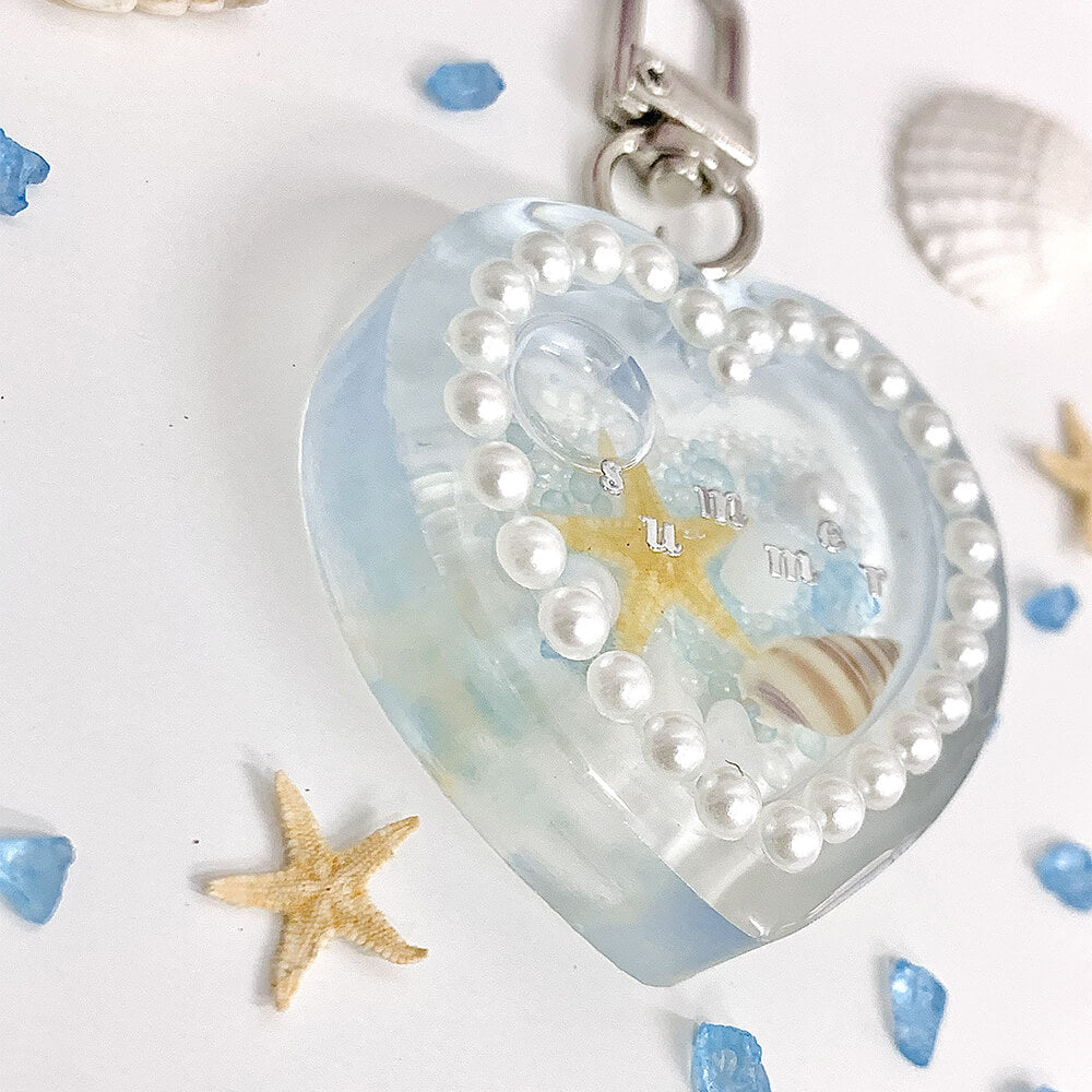 Pearls-Epoxy-Resin-Heart-Shaker-with-starfish-shell-bubbles-fillings
