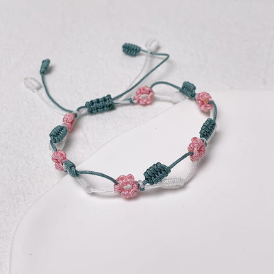 Summer-Vibe-Bracelet-Flower-Leaf-Macrame-Bracelet
