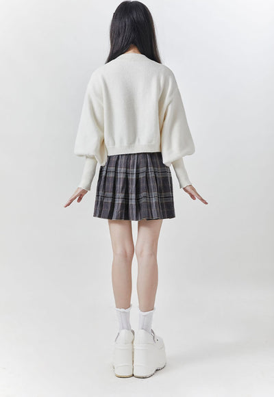 backside-of-kawaii-cinnamoroll-sweater