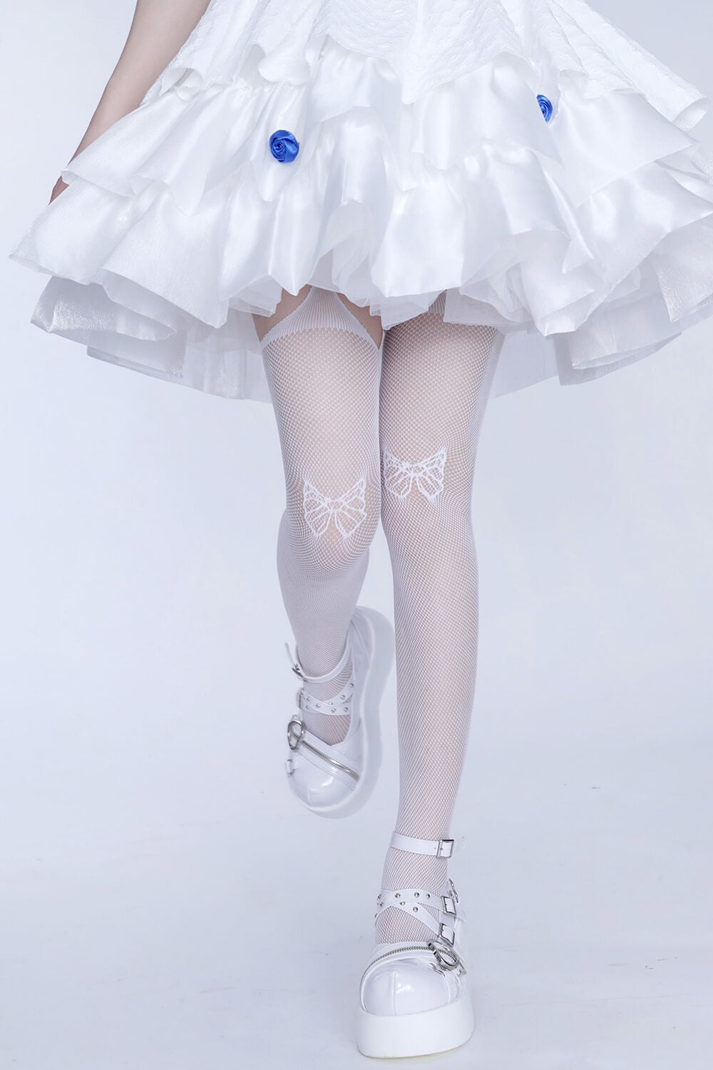 bow-pattern-fishnet-tights-thigh-high-suspender-stockings-in-white