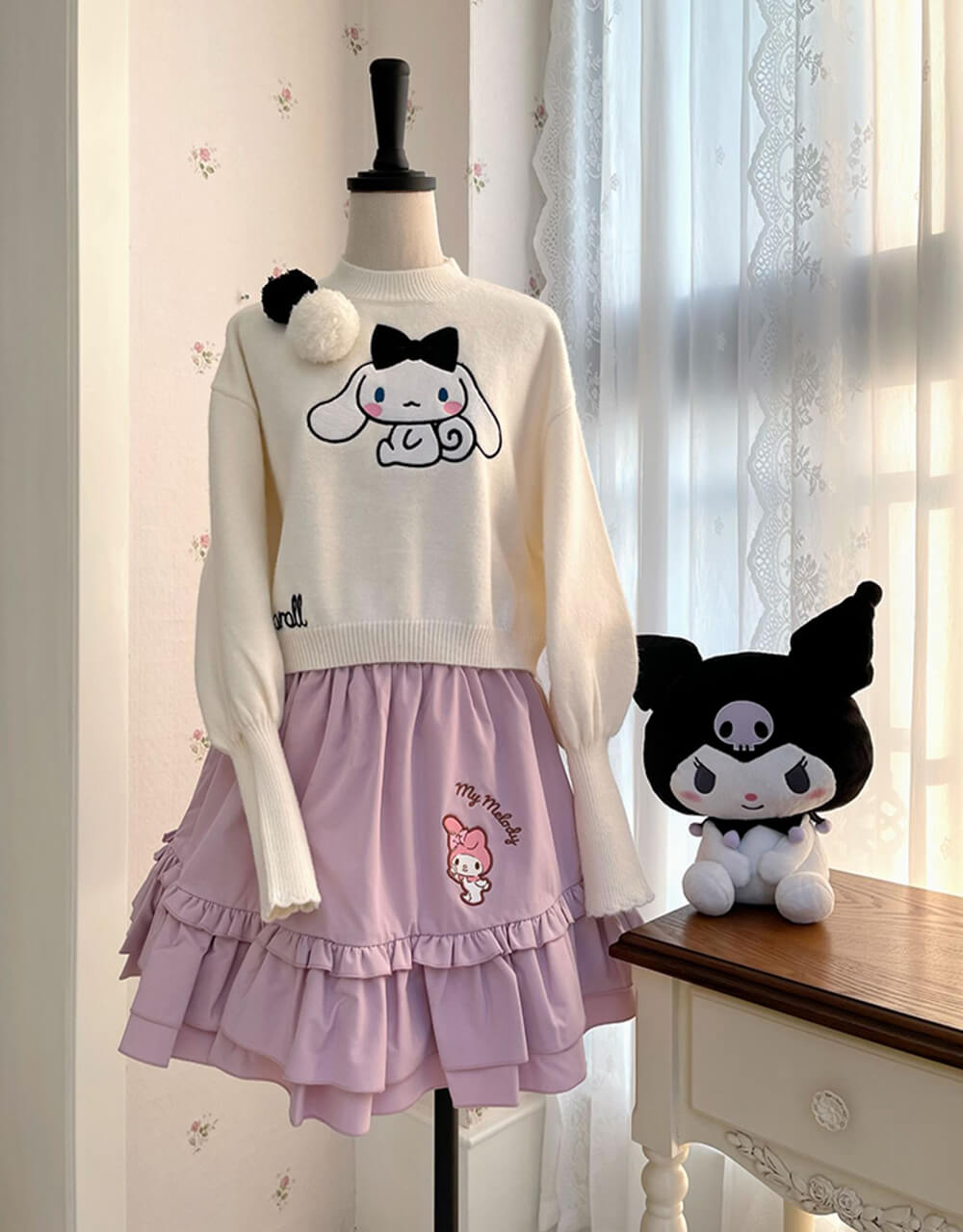 cinnamoroll-embroidery-lamb-sleeve-sweater-in-white