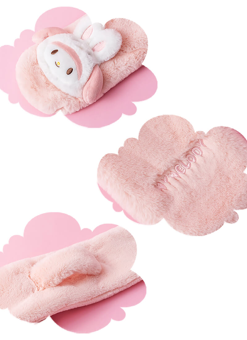 details-of-the-plush-my-melody-winter-warm-scarf
