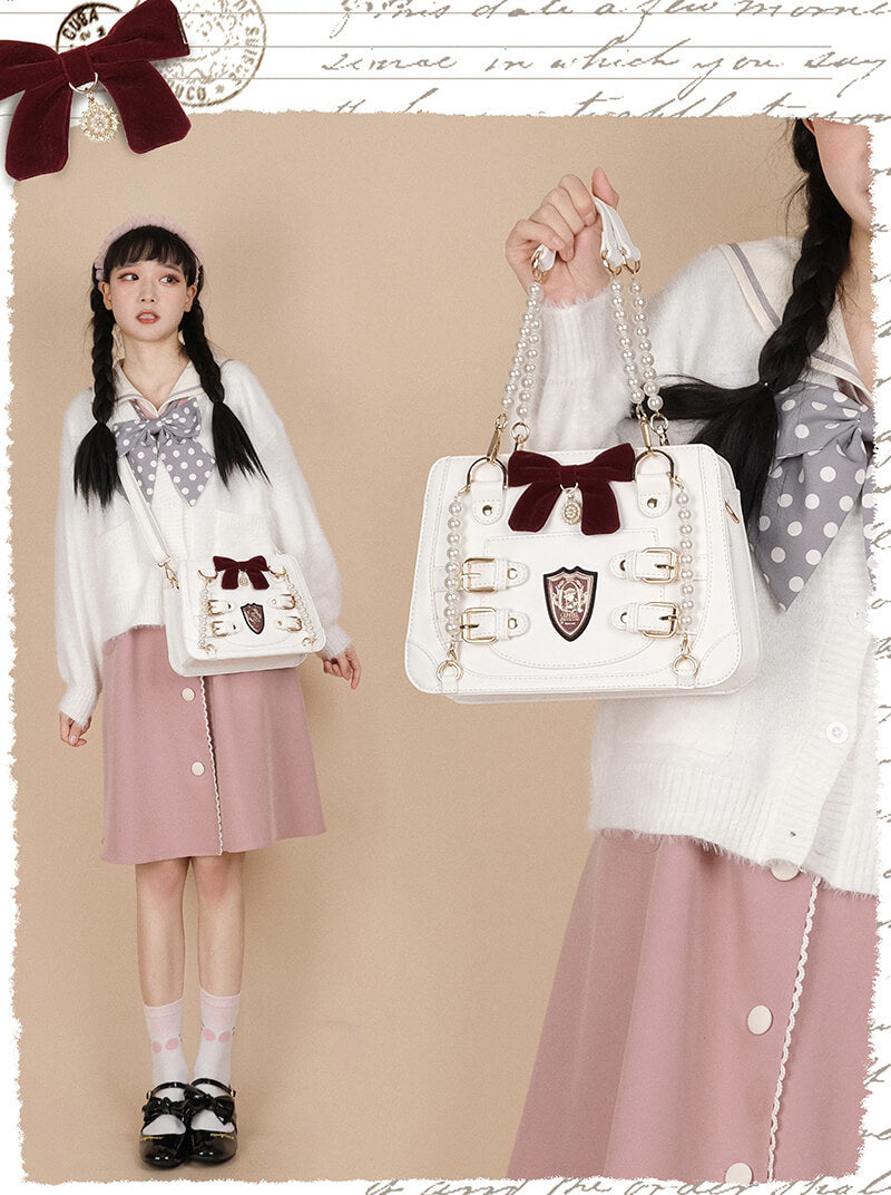 elegant-velvet-bow-pearl-chain-lolita-bag-white-model-display