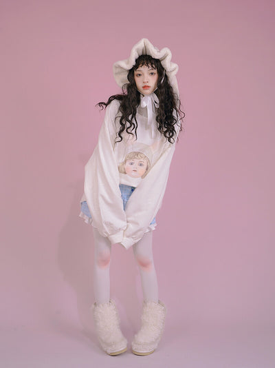 fashion-girl-doll-print-white-long-sleeve-loose-sweatshirt-model-display