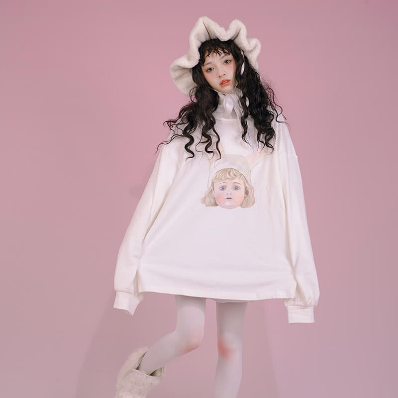 girl-doll-print-white-long-sleeve-loose-sweatshirt