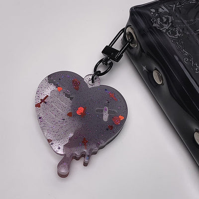 gothic-style-black-red-rib-cage-heart-resin-charm-keychain-backside
