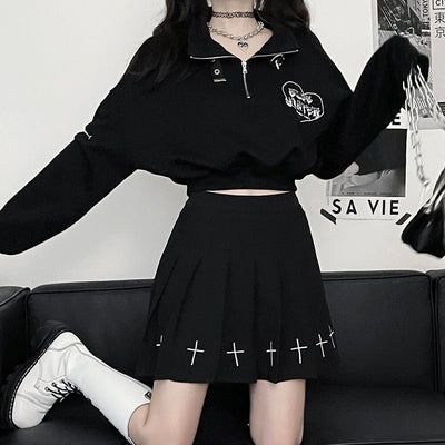 heart-letters-embroidery-half-zip-crop-top-long-sleeve-with-heart-buckle-plain-black-color