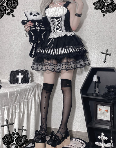 lolita-little-nurse-cross-pattern-over-knee-socks-in-black