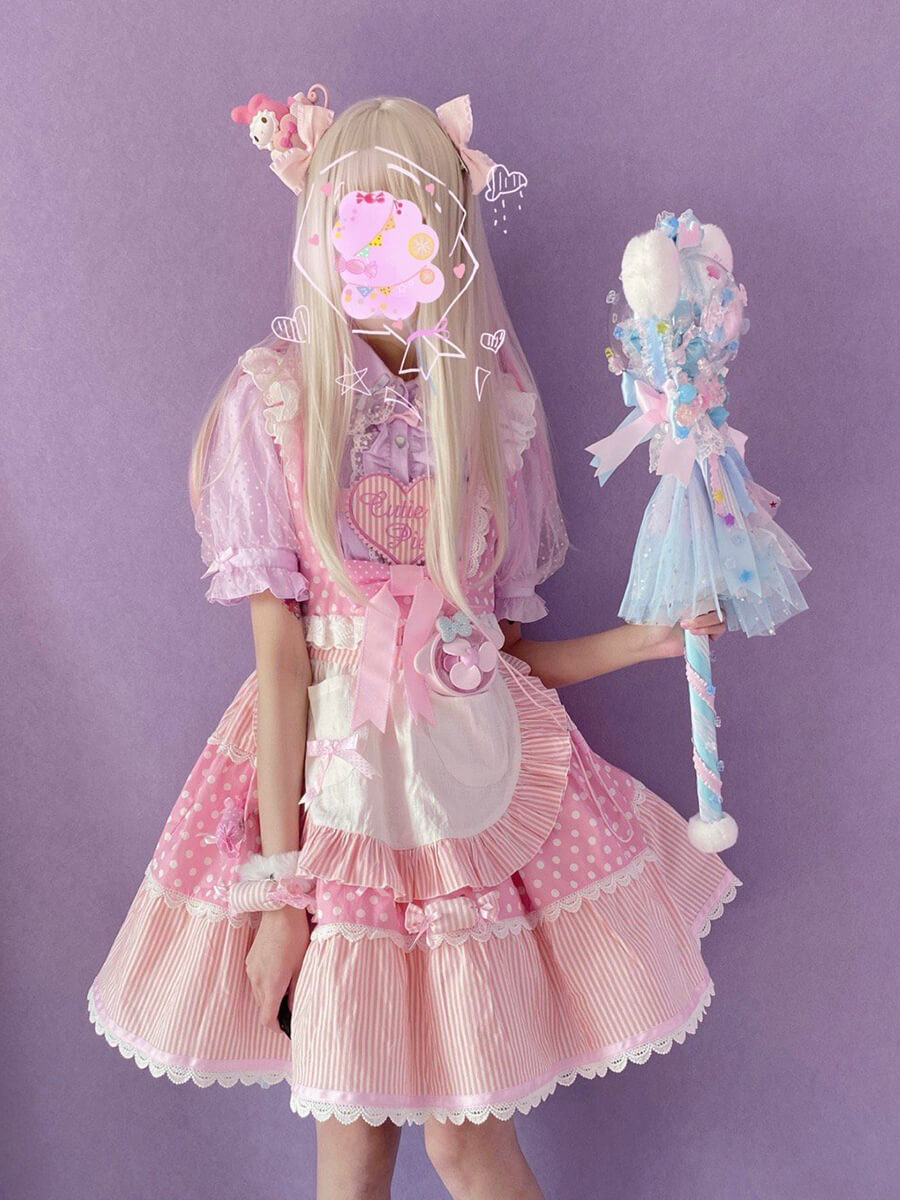 lolita-outfit-wearing-peach-white-dyed-pink-hair-wig
