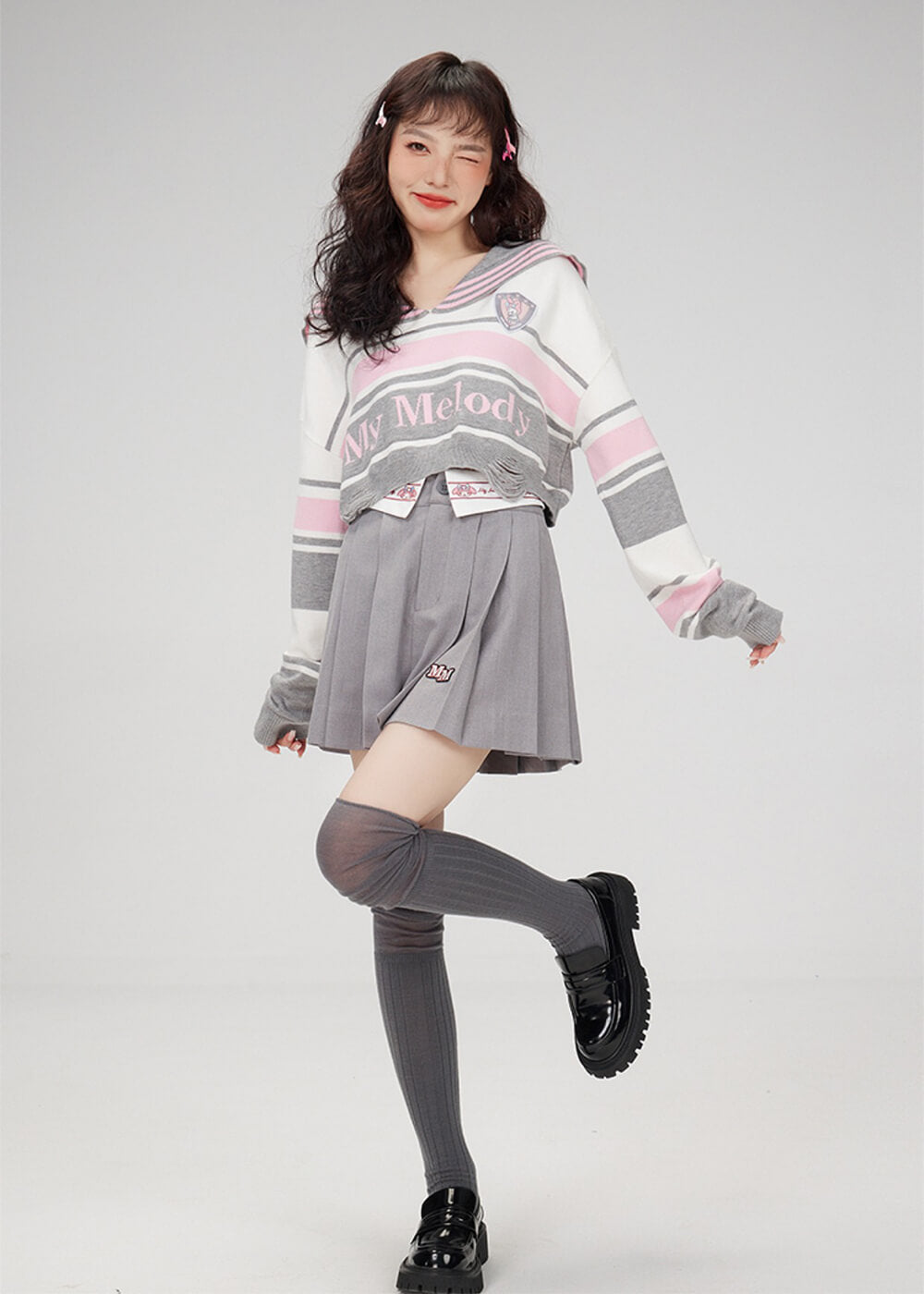 my-melody-jk-outfit-sailor-collar-color-block-crop-sweater-and-pleated-skirt
