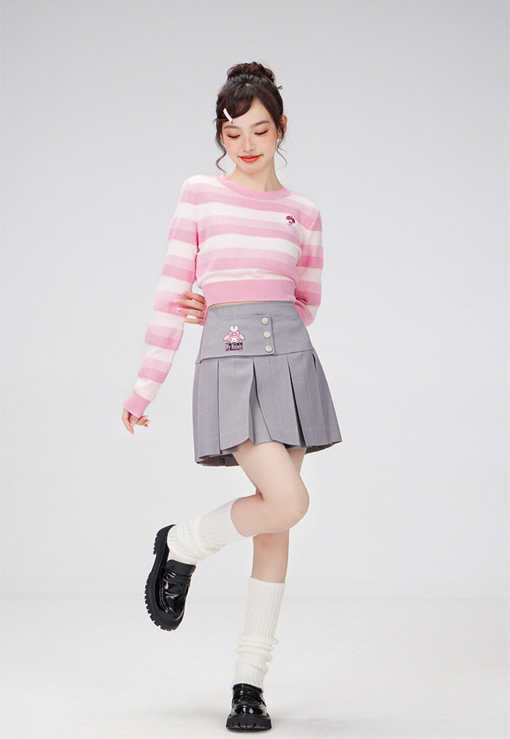 my-melody-slim-fit-jk-outfit-pink-grdient-striped-crop-sweater-pullover-and-pleated-skirt