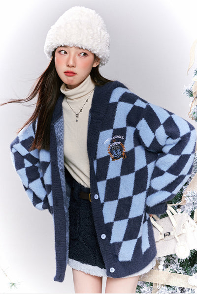 cinnamoroll-blue-argyle-pattern-cardigan-hoodie-matched-with-the-turtleneck-jumper