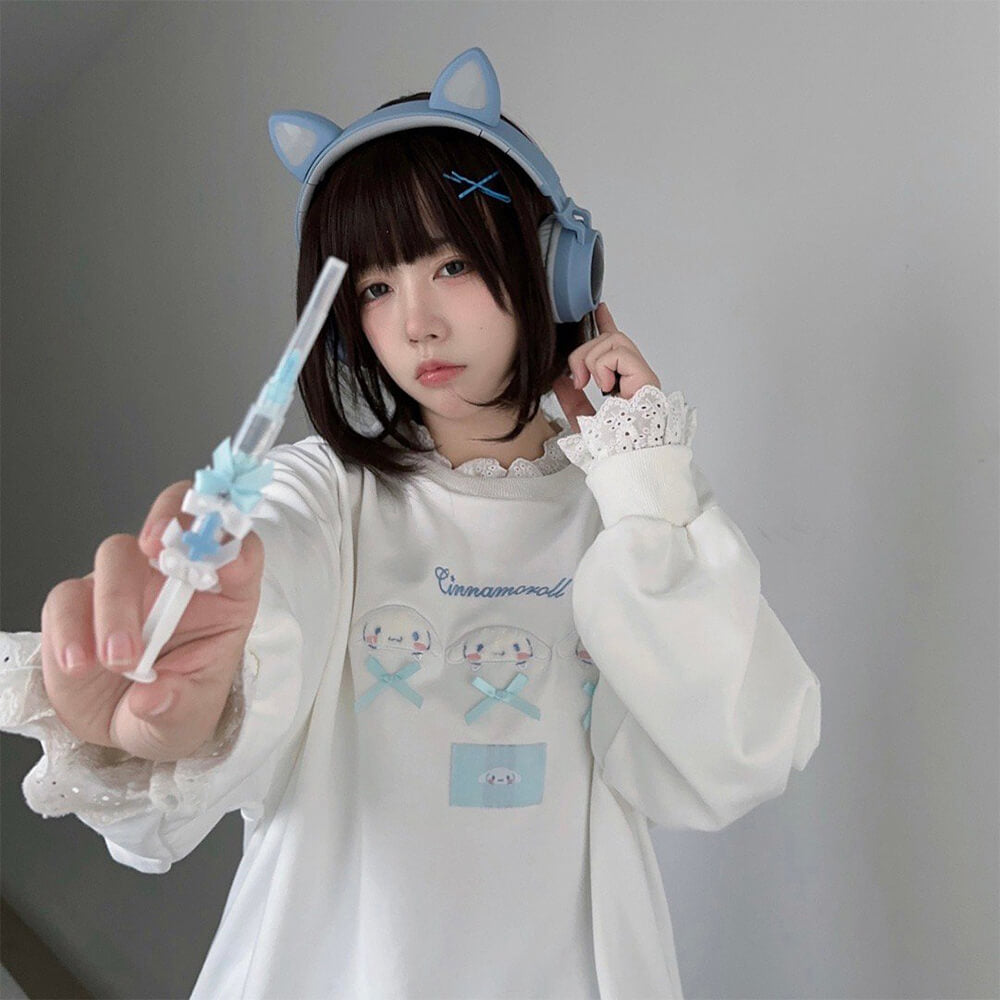 sanrio-authorized-cuddly-cinnamoroll-faces-embroidery-white-lace-sweatshirt