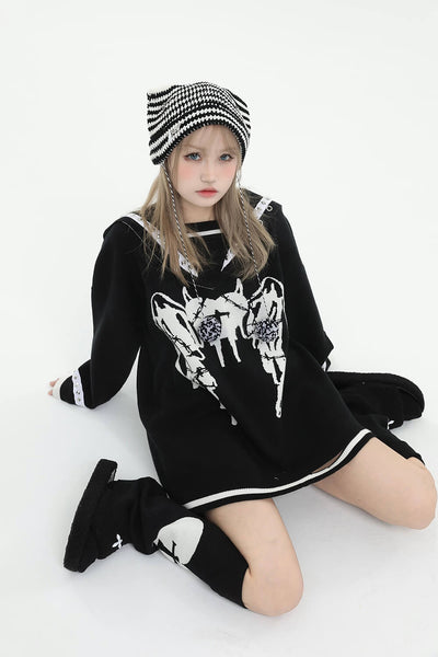 y2k-black-loose-sweater-with-graphic-sick-heart-wings-and-sailor-collar