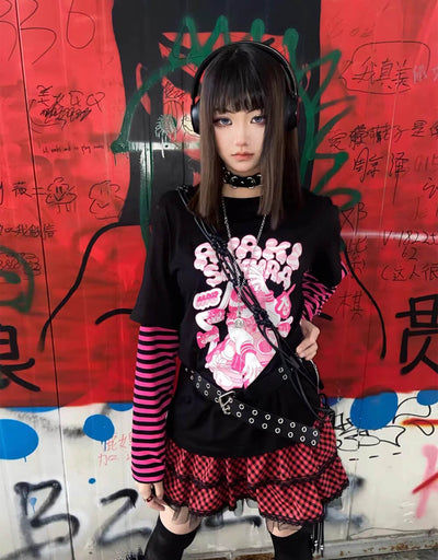 y2k-girly-kawaii-cute-graphic-print-striped-sleeve-combo-tee-in-black-pink